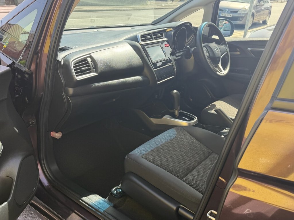 Used Honda Fit 2016 for sale - 77631602: Photo 11