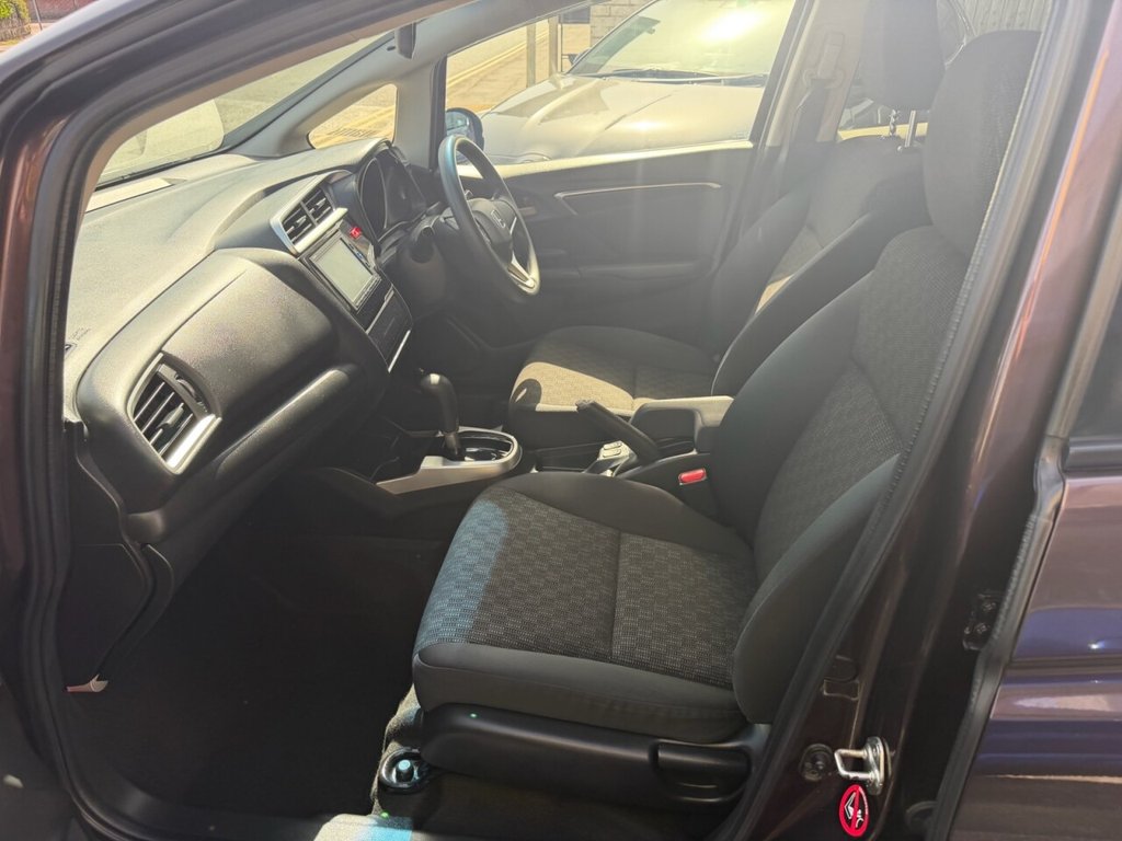 Used Honda Fit 2016 for sale - 77631602: Photo 12