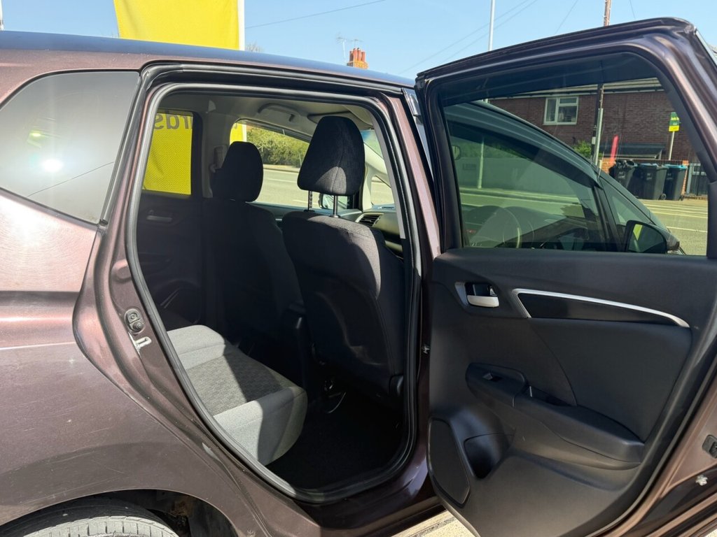 Used Honda Fit 2016 for sale - 77631602: Photo 15