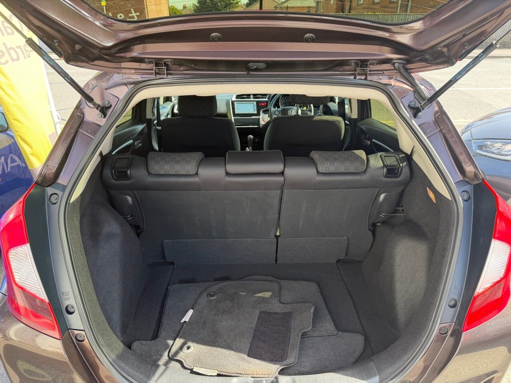 Used Honda Fit 2016 for sale - 77631602: Photo 19