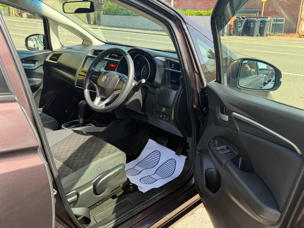 Used Honda Fit 2016 for sale - 77631602: Photo 9