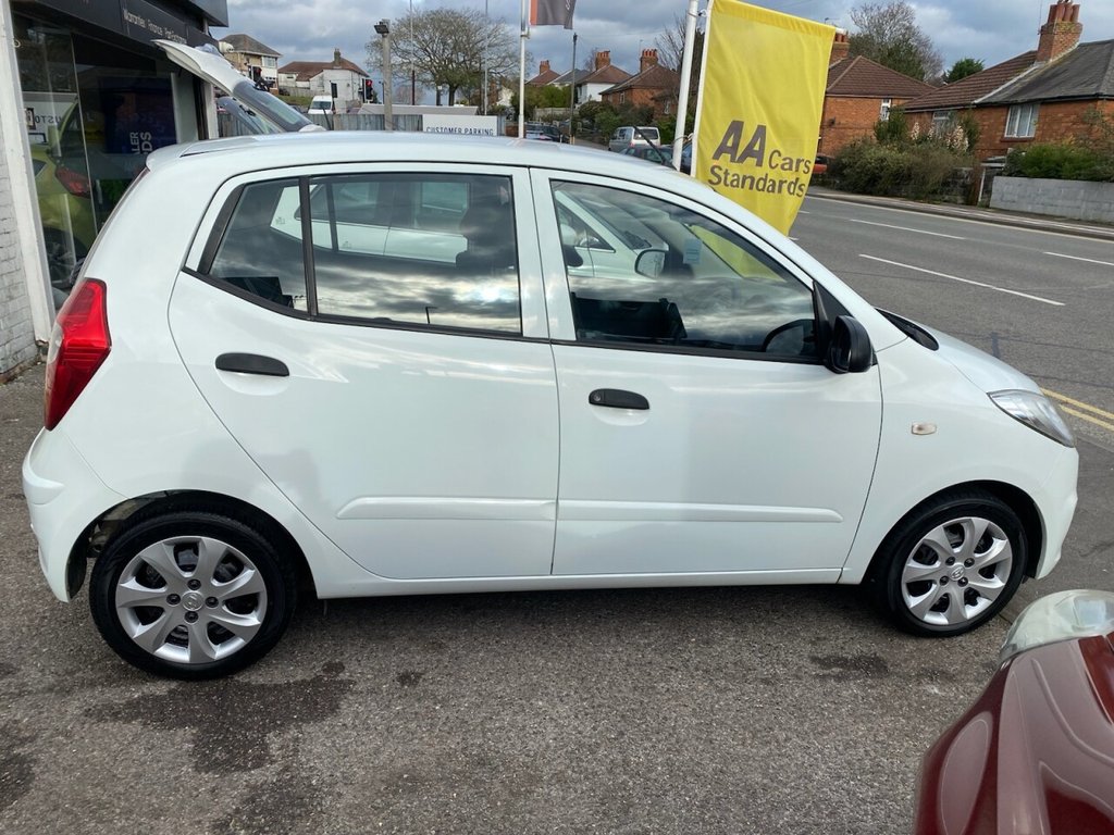 Used Hyundai i10 2013 for sale - 76820478: Photo 10