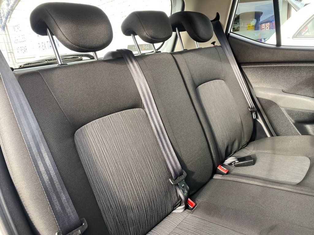 Used Hyundai i10 2013 for sale - 76820478: Photo 21