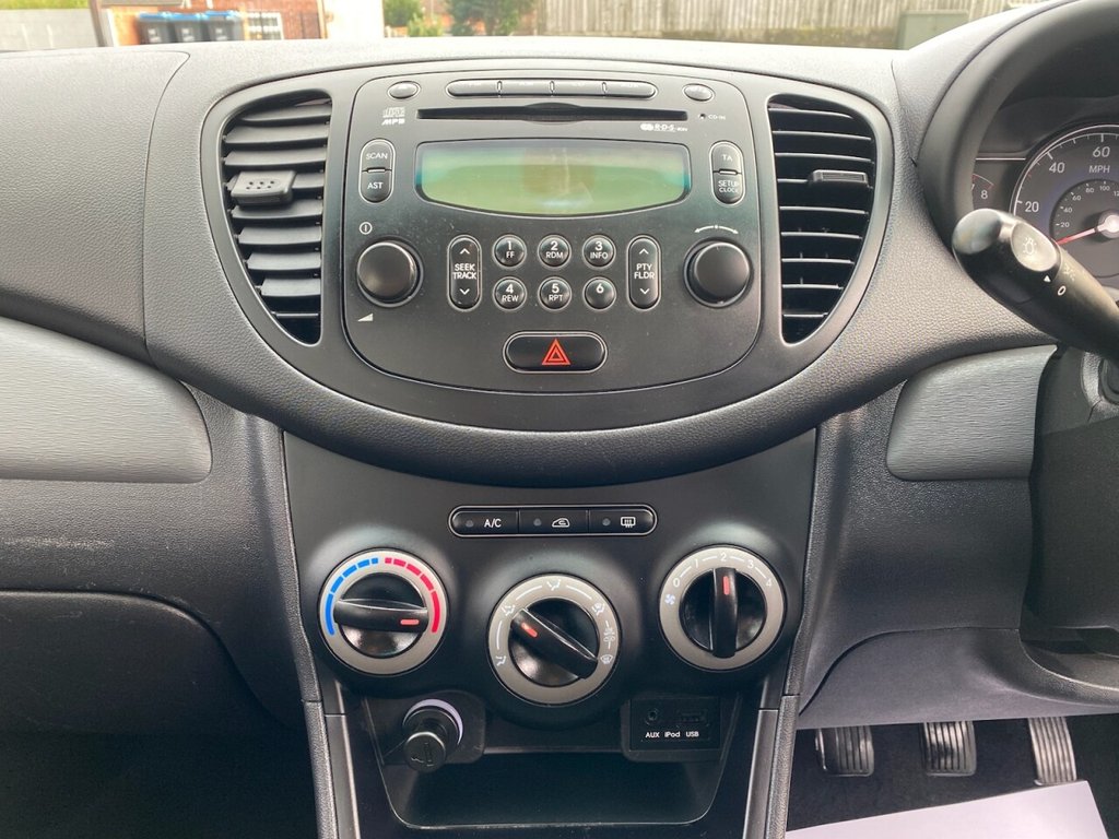 Used Hyundai i10 2013 for sale - 76820478: Photo 24