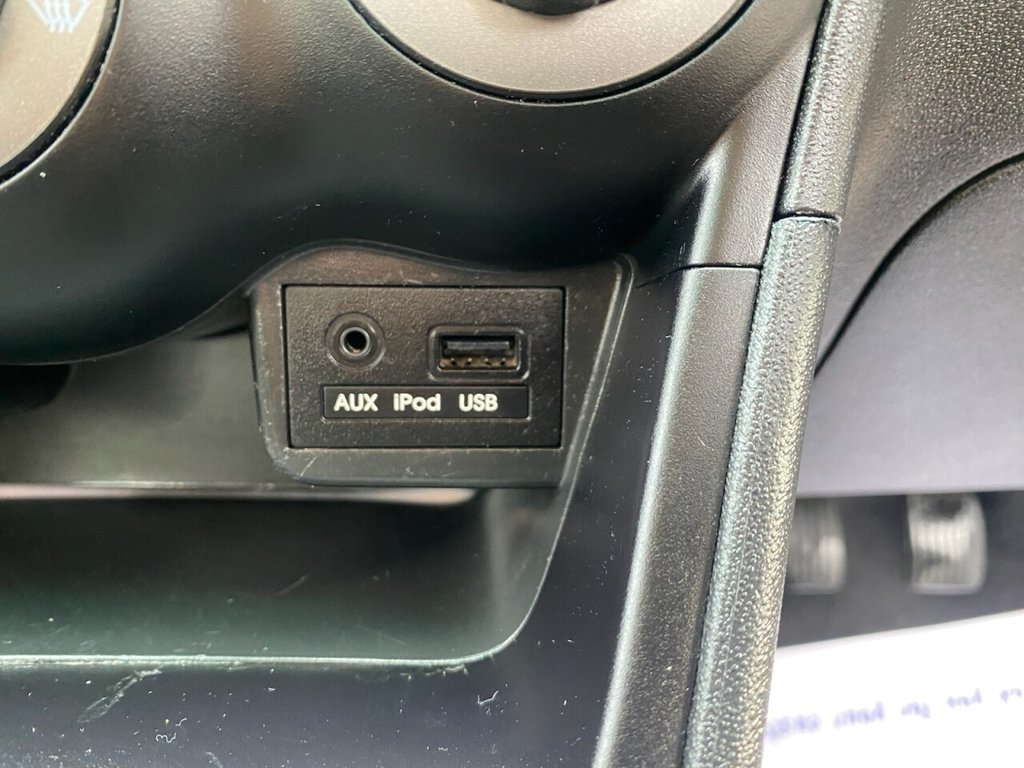 Used Hyundai i10 2013 for sale - 76820478: Photo 25