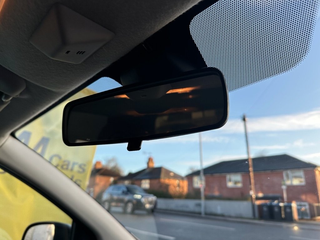 Used Nissan Note 2013 for sale - 77110900: Photo 16