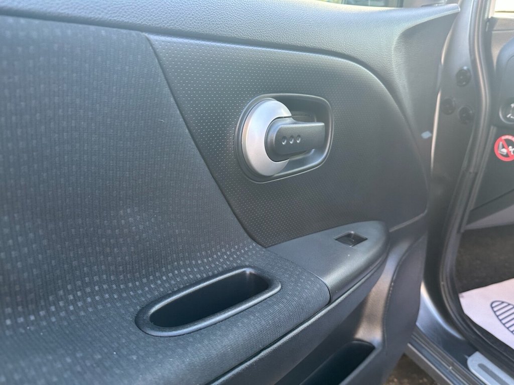 Used Nissan Note 2013 for sale - 77110900: Photo 24