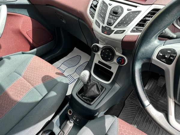 Used Ford Fiesta 2010 for sale - 75462266: Photo 8