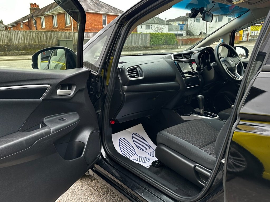 Used Honda Jazz 2016 for sale - 76546950: Photo 22