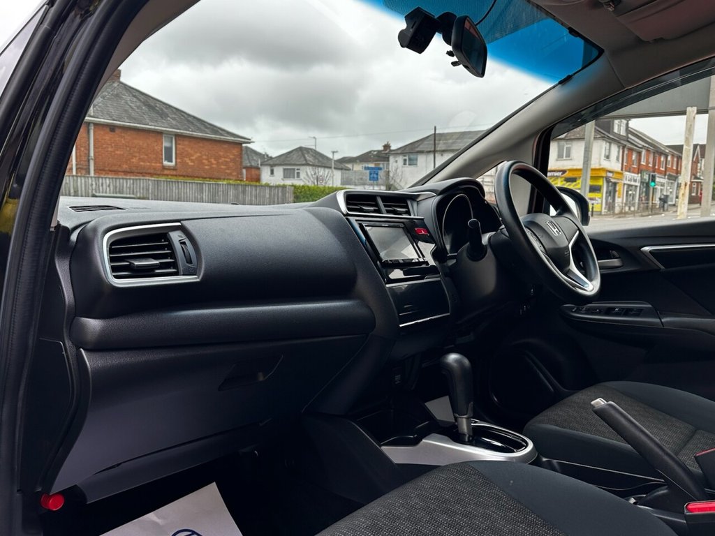 Used Honda Jazz 2016 for sale - 76546950: Photo 23