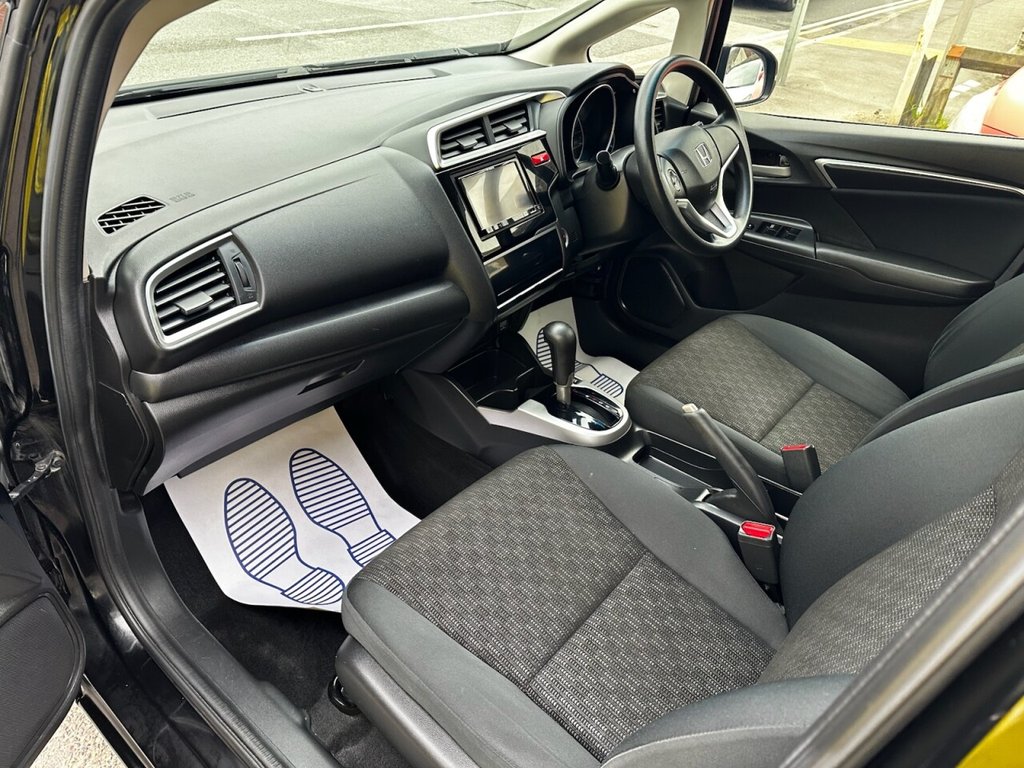 Used Honda Jazz 2016 for sale - 76546950: Photo 25