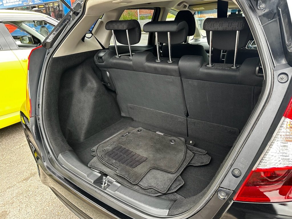 Used Honda Jazz 2016 for sale - 76546950: Photo 26