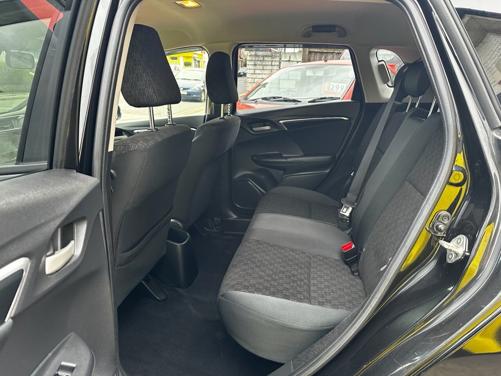 Used Honda Jazz 2016 for sale - 76546950: Photo 29