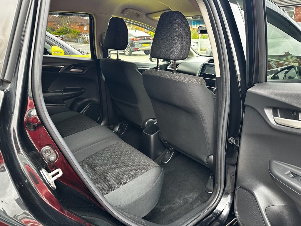 Used Honda Jazz 2016 for sale - 76546950: Photo 30