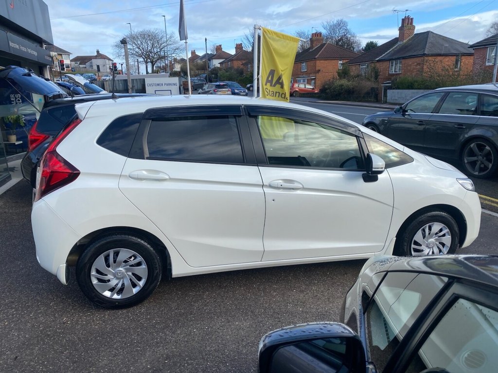 Used Honda Fit 2014 for sale - 77407702: Photo 10