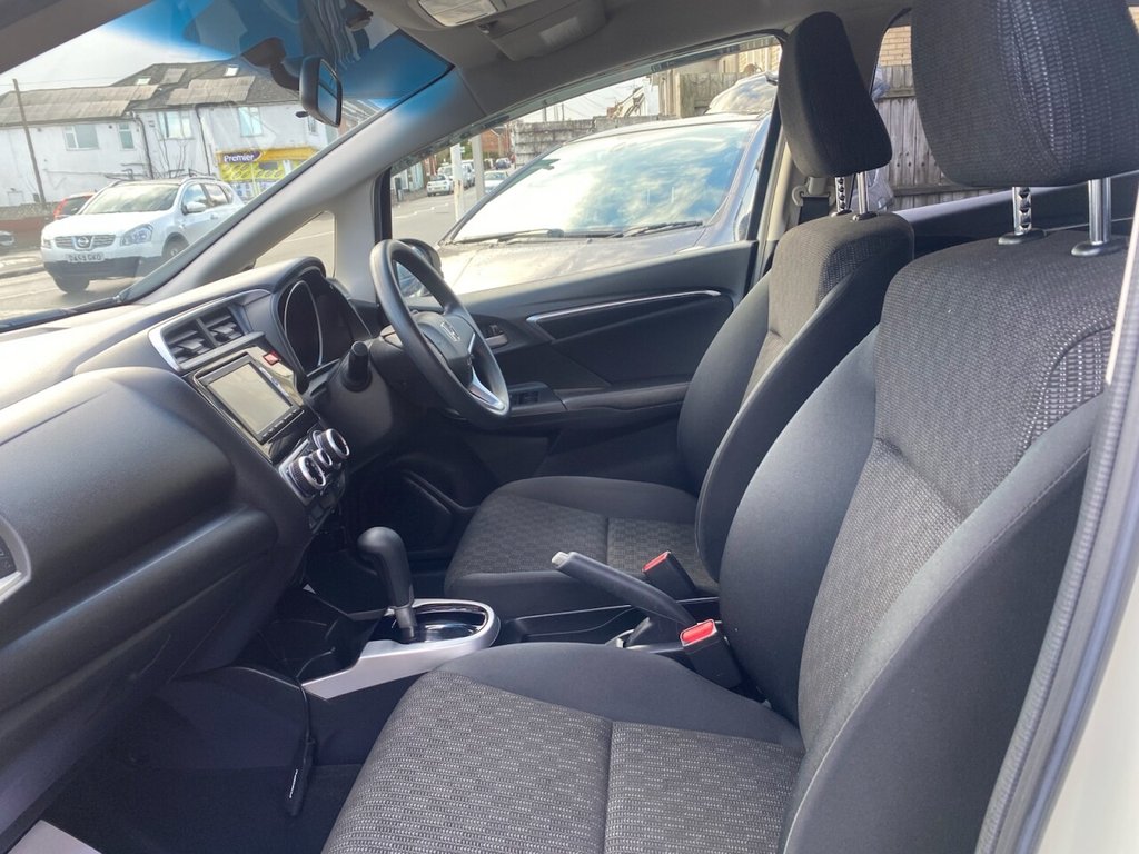 Used Honda Fit 2014 for sale - 77407702: Photo 17