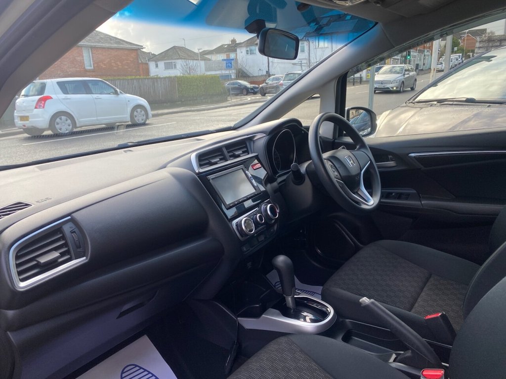 Used Honda Fit 2014 for sale - 77407702: Photo 19