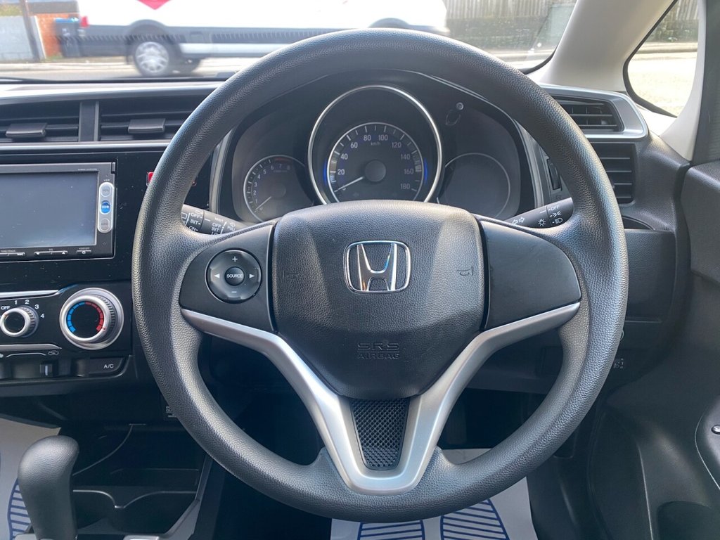 Used Honda Fit 2014 for sale - 77407702: Photo 25