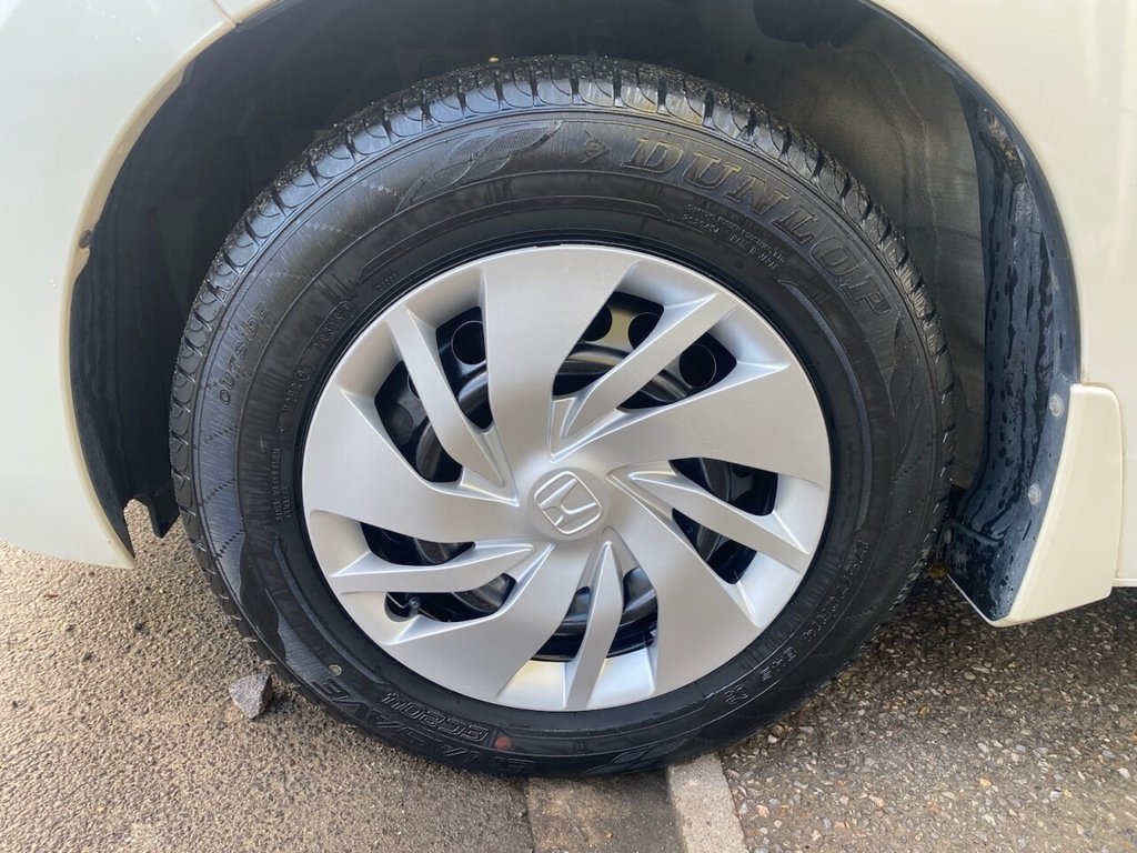 Used Honda Fit 2014 for sale - 77407702: Photo 32