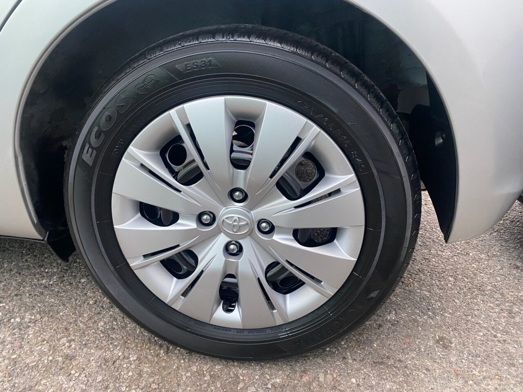 Used Toyota Vitz 2026 for sale - 77110420: Photo 37