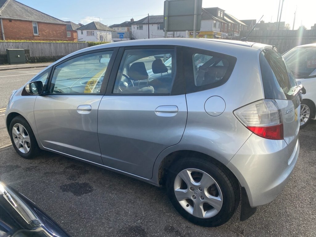 Used Honda Jazz 2009 for sale - 76711021: Photo 12