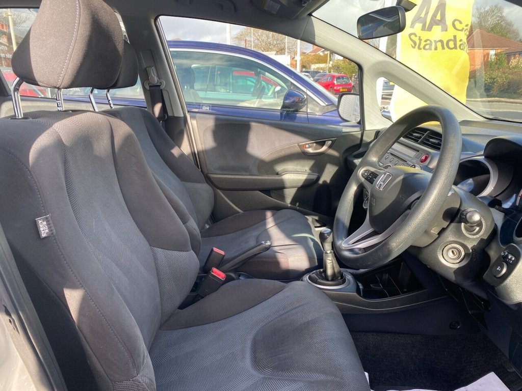 Used Honda Jazz 2009 for sale - 76711021: Photo 14