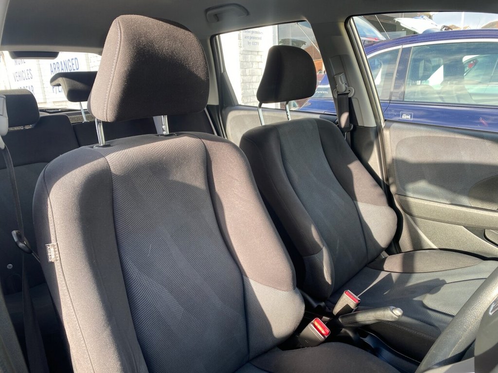 Used Honda Jazz 2009 for sale - 76711021: Photo 15
