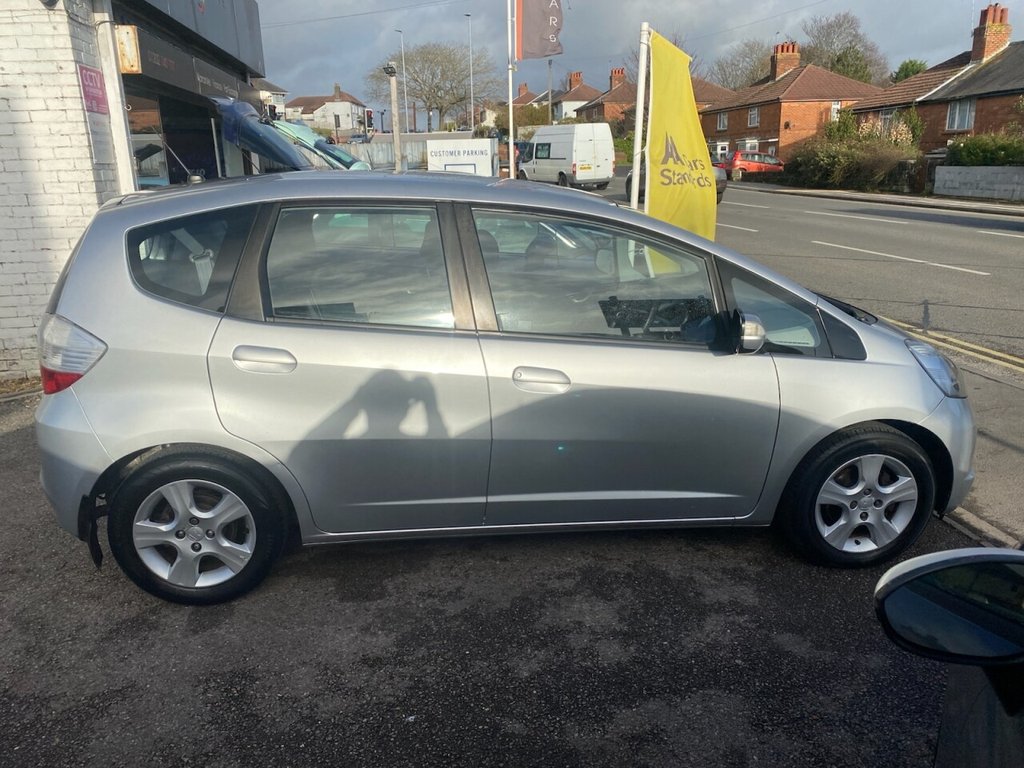 Used Honda Jazz 2009 for sale - 76711021: Photo 8