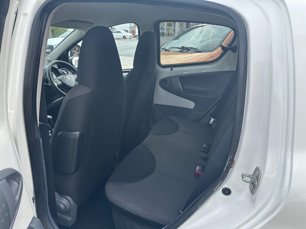 Used Toyota AYGO 2011 for sale - 75947530: Photo 10