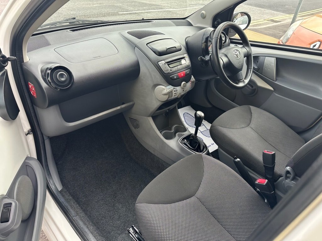 Used Toyota AYGO 2011 for sale - 75947530: Photo 13