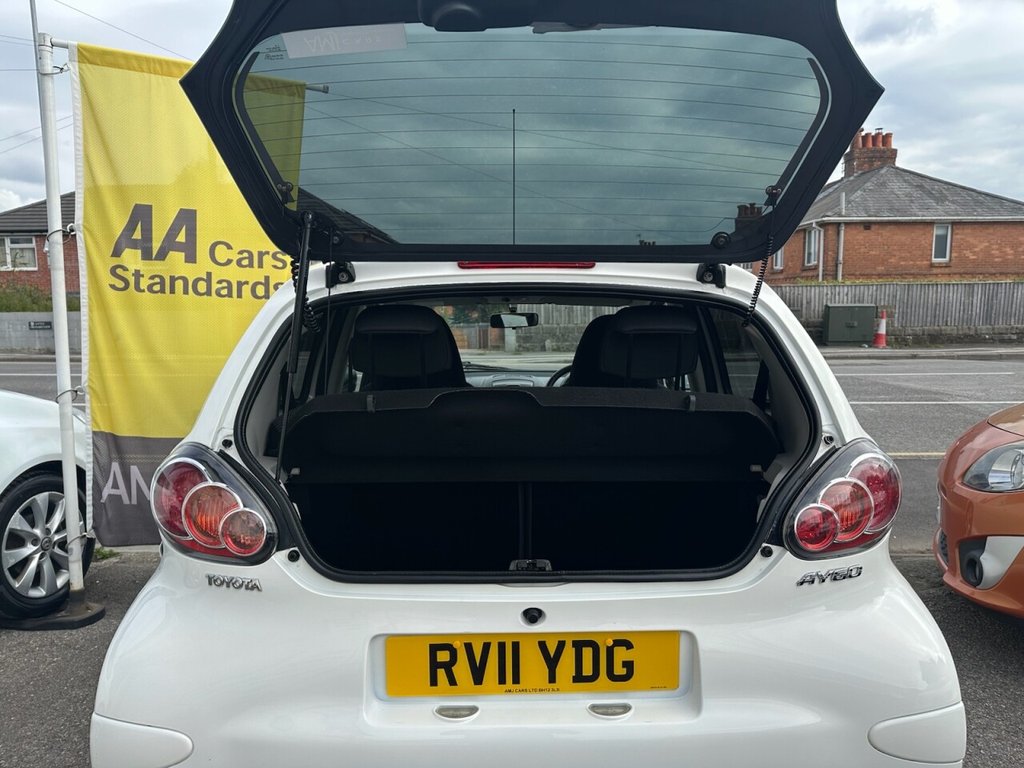 Used Toyota AYGO 2011 for sale - 75947530: Photo 24