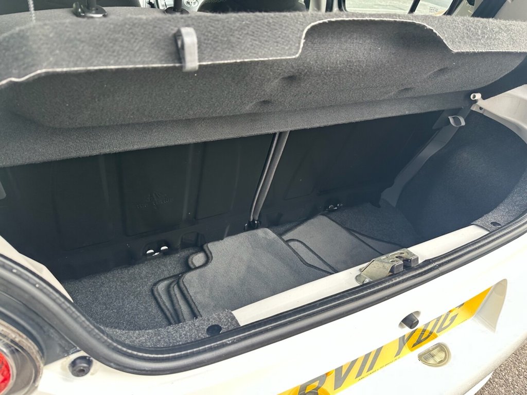 Used Toyota AYGO 2011 for sale - 75947530: Photo 25