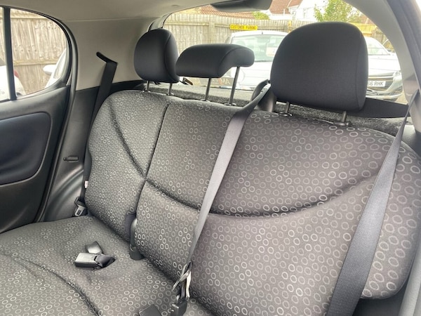 Used Toyota Yaris 2003 for sale - 74721935: Photo 18
