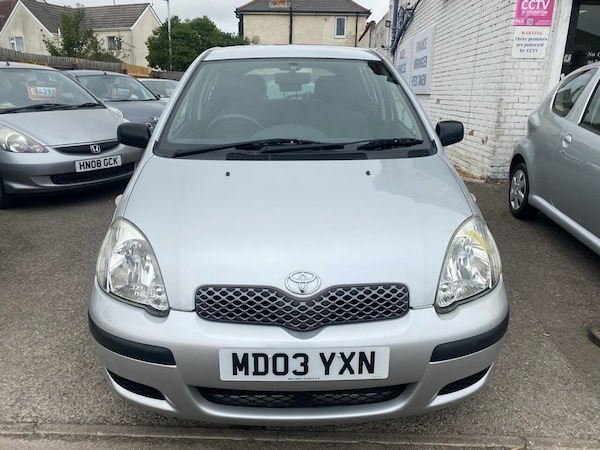 Used Toyota Yaris 2003 for sale - 74721935: Photo 2