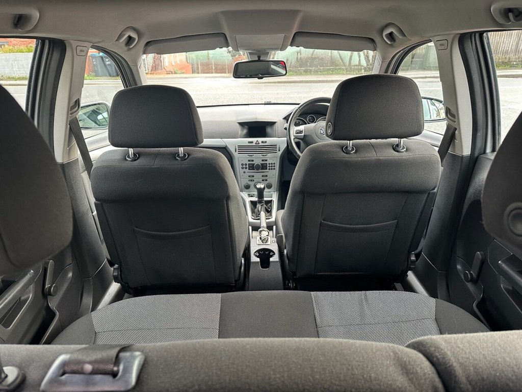 Used Vauxhall Astra 2010 for sale - 77038018: Photo 25