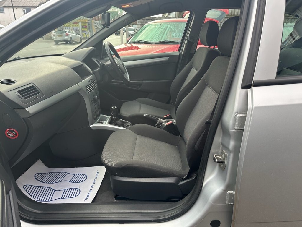 Used Vauxhall Astra 2010 for sale - 77038018: Photo 32