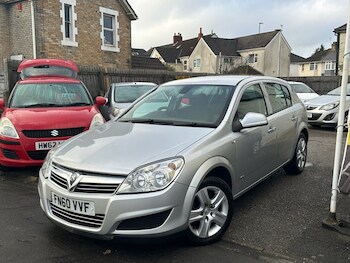 Used Vauxhall Astra 2010 for sale - 77038018: Photo