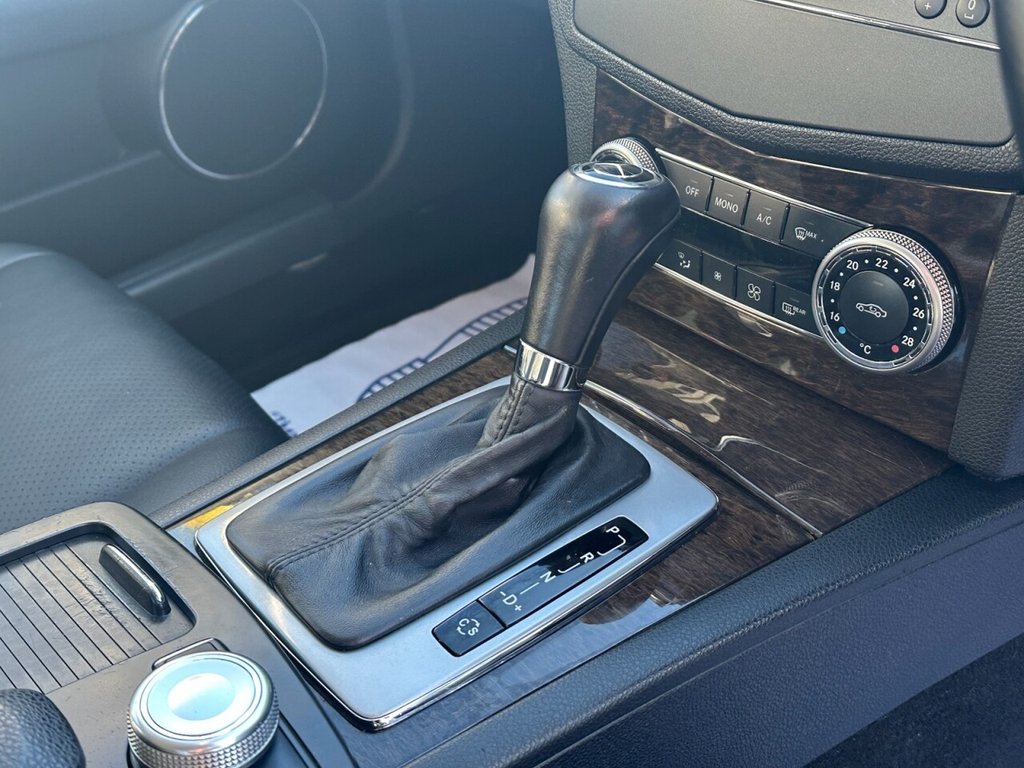 Used Mercedes-Benz C Class 2010 for sale - 76820355: Photo 15