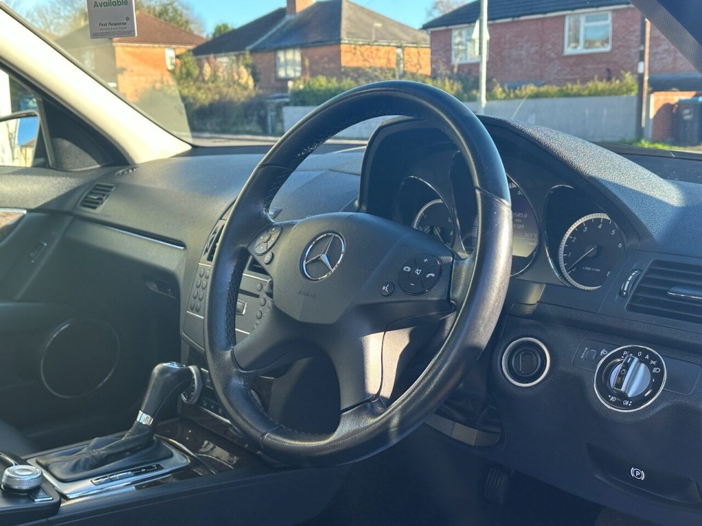 Used Mercedes-Benz C Class 2010 for sale - 76820355: Photo 17