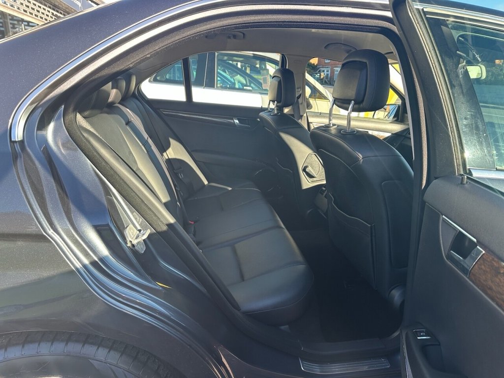 Used Mercedes-Benz C Class 2010 for sale - 76820355: Photo 24