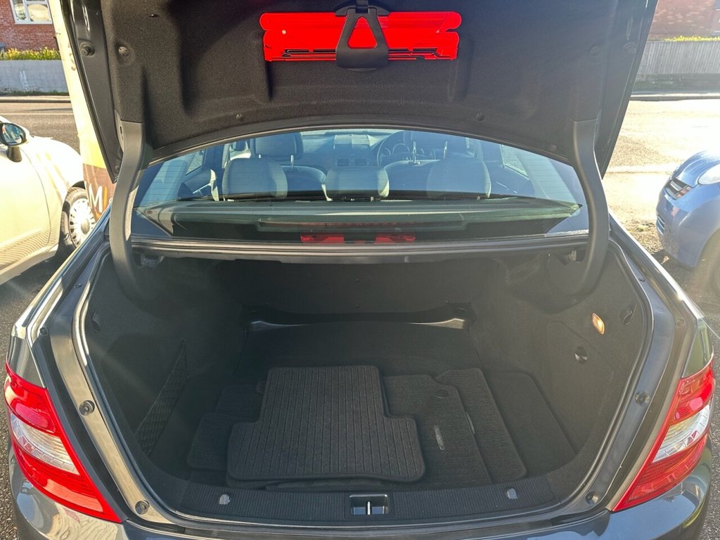 Used Mercedes-Benz C Class 2010 for sale - 76820355: Photo 26