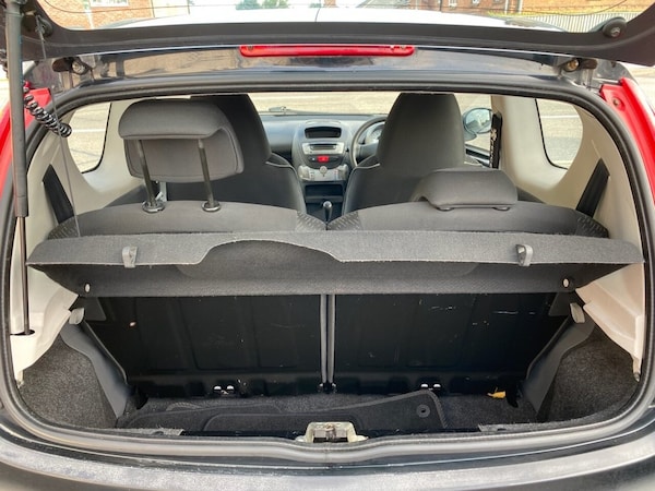 Used Peugeot 107 2010 for sale - 75801418: Photo 18