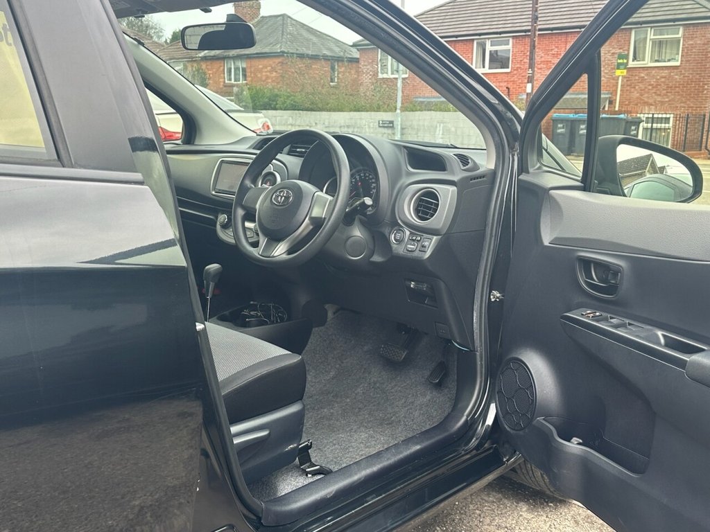 Used Toyota Vitz 2026 for sale - 77672643: Photo 9