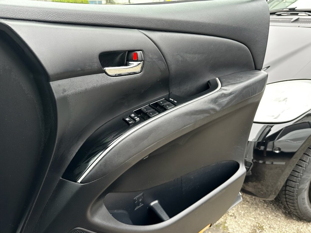 Used Toyota Estima 2014 for sale - 77631954: Photo 11