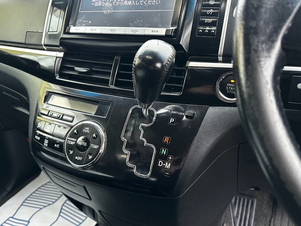 Used Toyota Estima 2014 for sale - 77631954: Photo 12