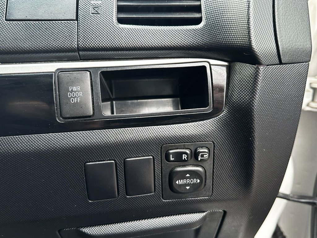 Used Toyota Estima 2014 for sale - 77631954: Photo 16