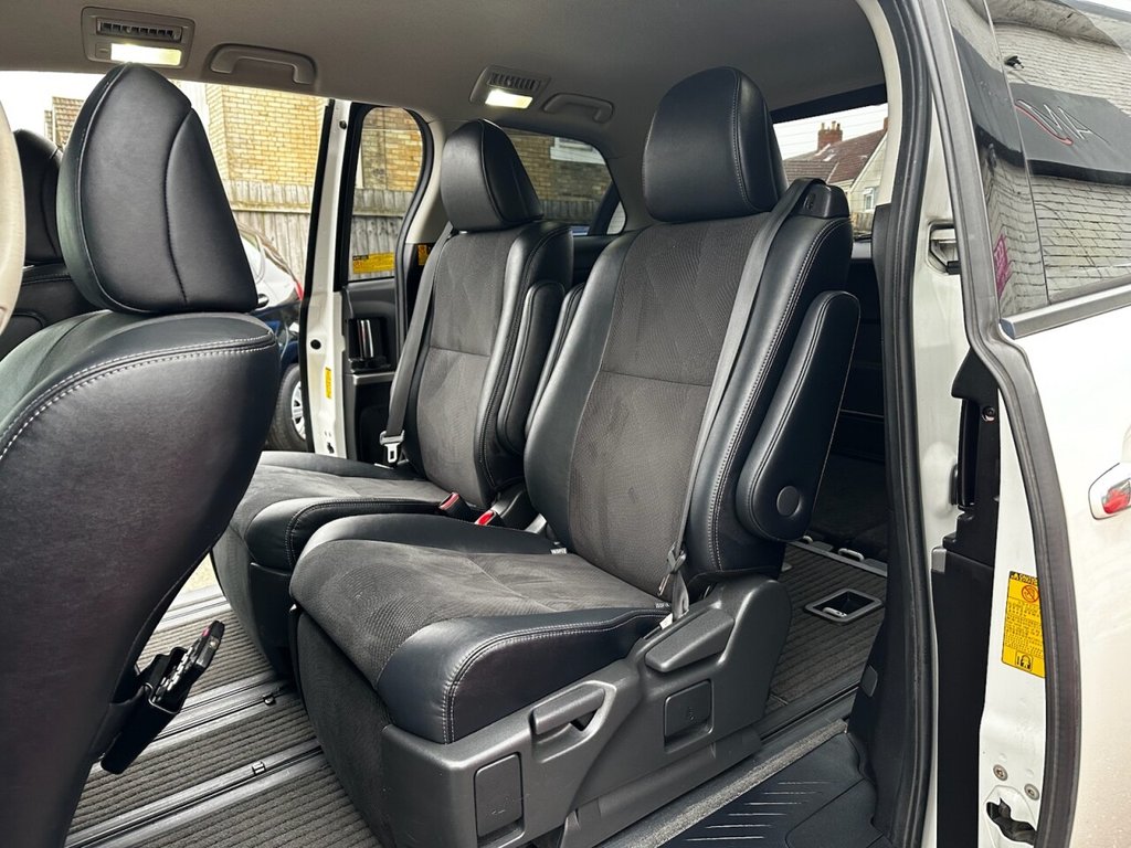 Used Toyota Estima 2014 for sale - 77631954: Photo 28