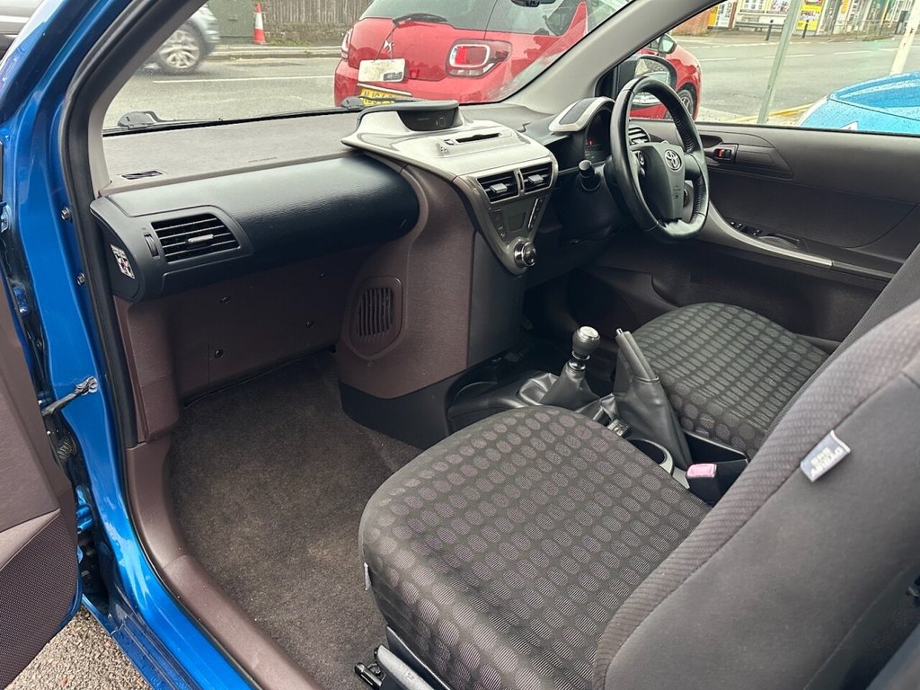 Used Toyota IQ 2010 for sale - 76163364: Photo 19