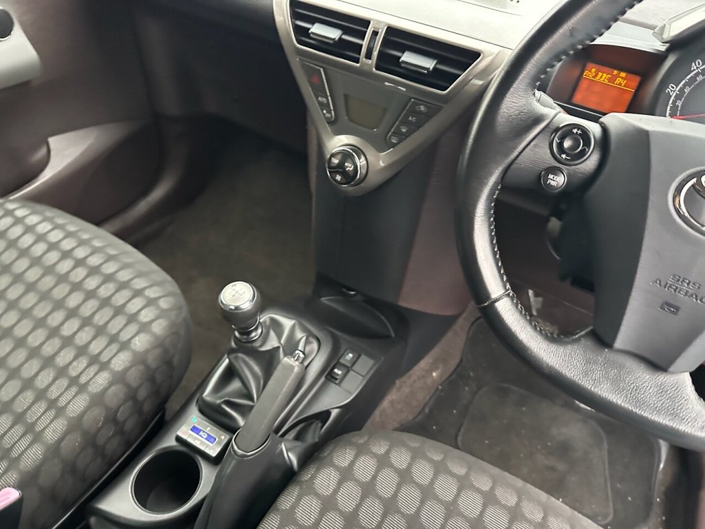 Used Toyota IQ 2010 for sale - 76163364: Photo 9