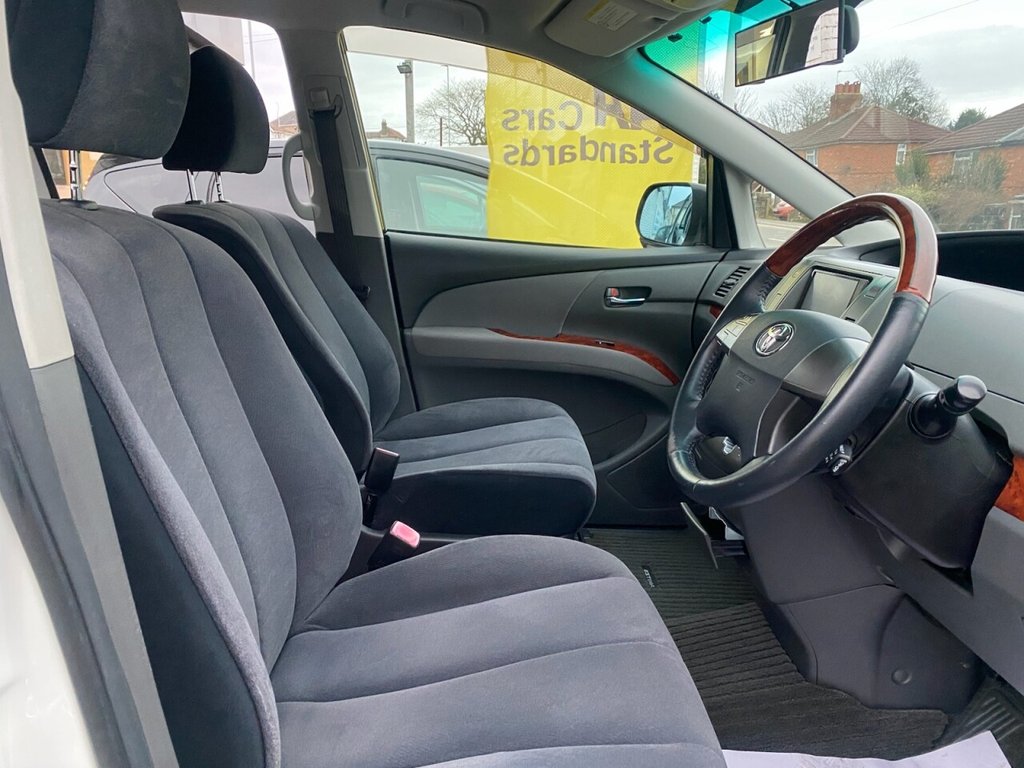 Used Toyota Estima 2010 for sale - 77631721: Photo 14